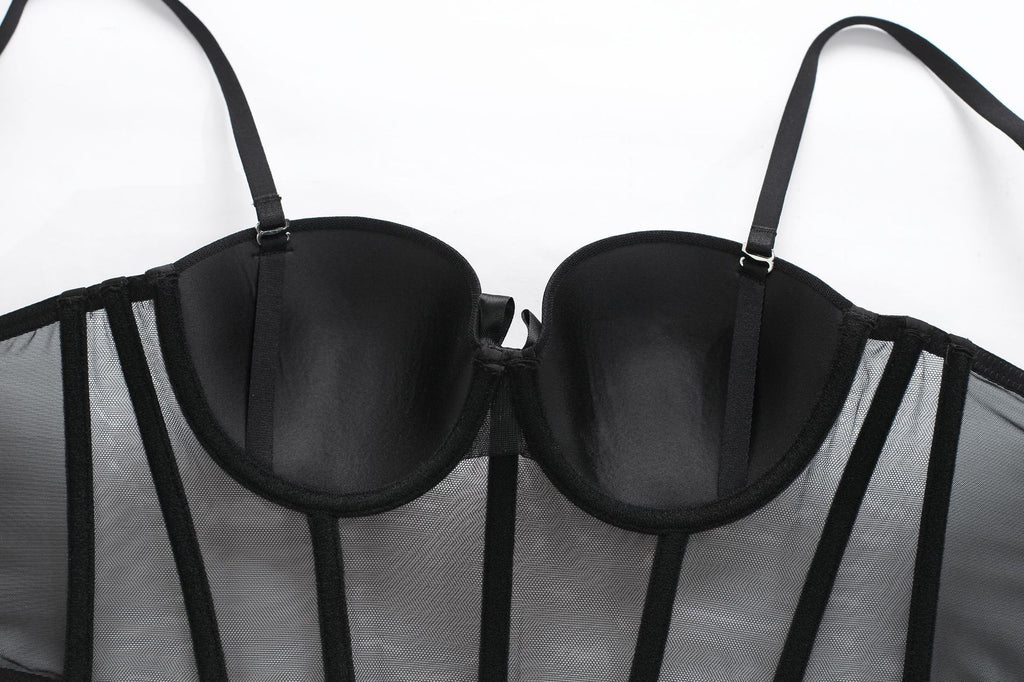 Women's Fashion Two-Piece Lingerie Set with Bow Accents — French-Style Underwear featuring a Longline, Boned, Push-Up Bustier Bra