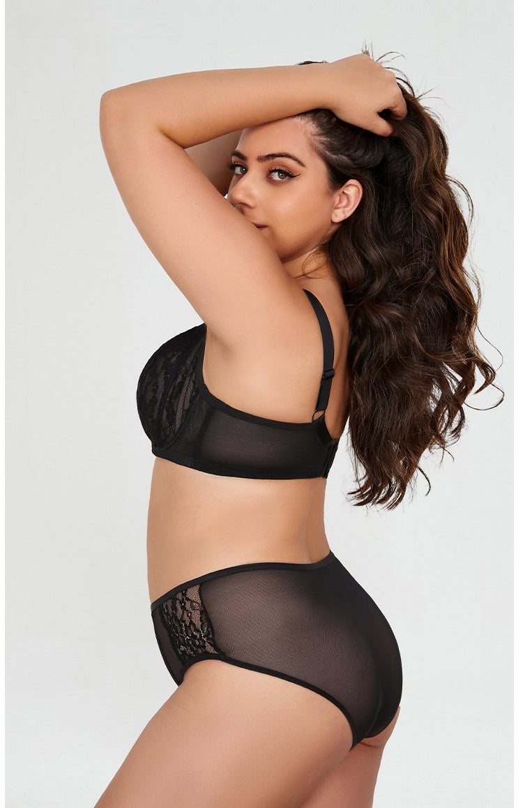 Women's Plus-Size Lingerie Set: Floral Lace, Anti-Sagging, Push-Up — Deep-Cup Bra and Panties